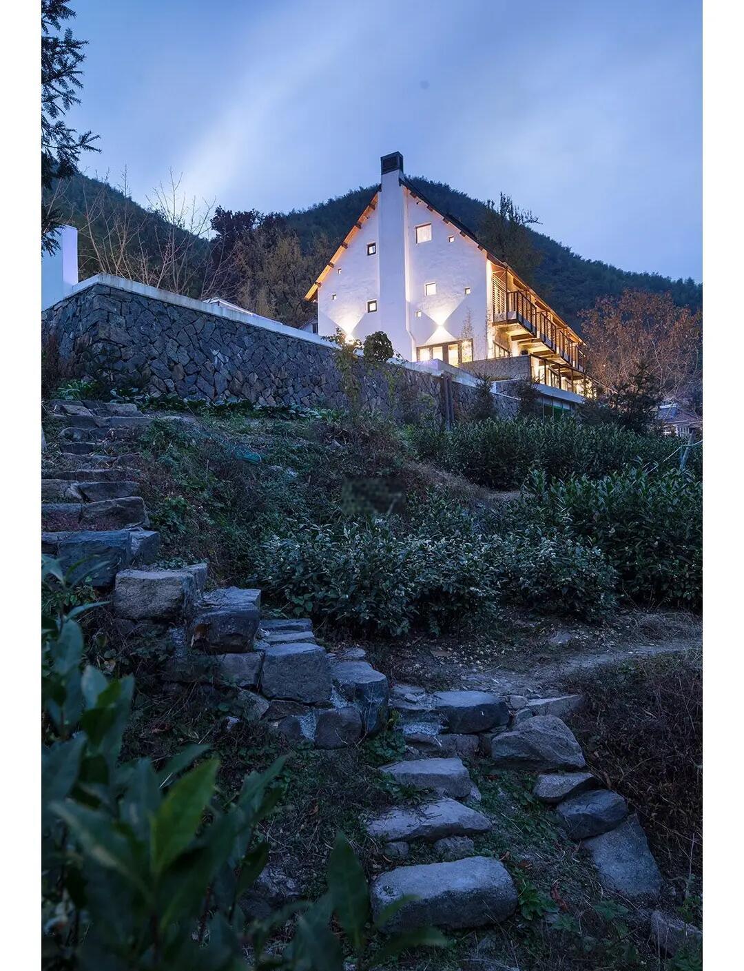 隱于山林 民宿設(shè)計(jì)的美學(xué)體驗(yàn)與詩(shī)意棲居